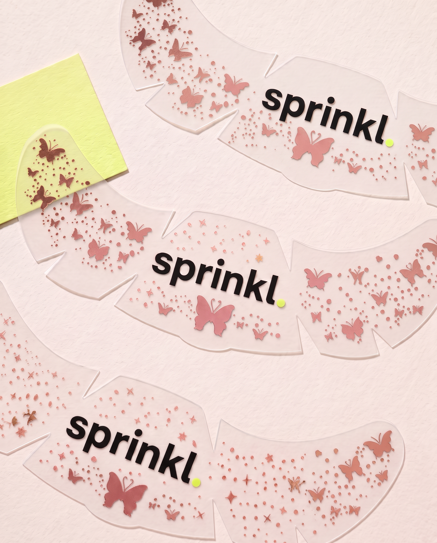 Butterfly Kiss — Pembe Kelebek Yüz Sticker