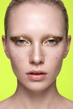 Faux Freckle — Altın Simli Çil