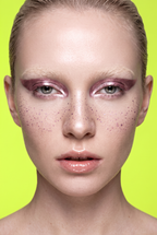 Faux Freckle — Pembe Simli Çil
